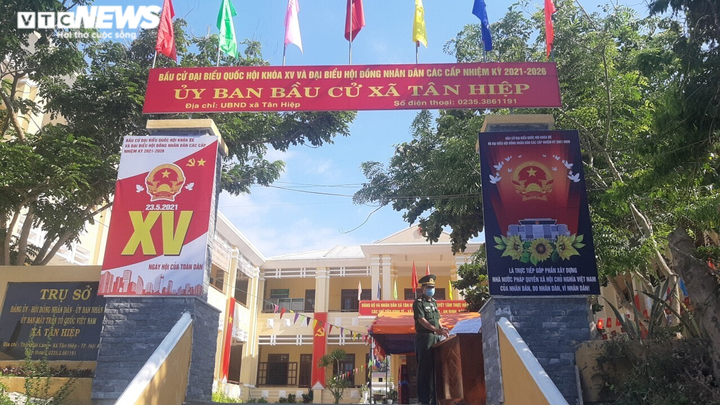 Trực tiếp: Gần 70 triệu cử tri cả nước đi bỏ phiếu bầu ĐBQH và HĐND các cấp - 55