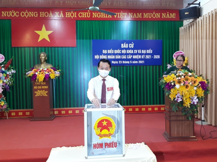 Trực tiếp: Gần 70 triệu cử tri cả nước đi bỏ phiếu bầu ĐBQH và HĐND các cấp - 37