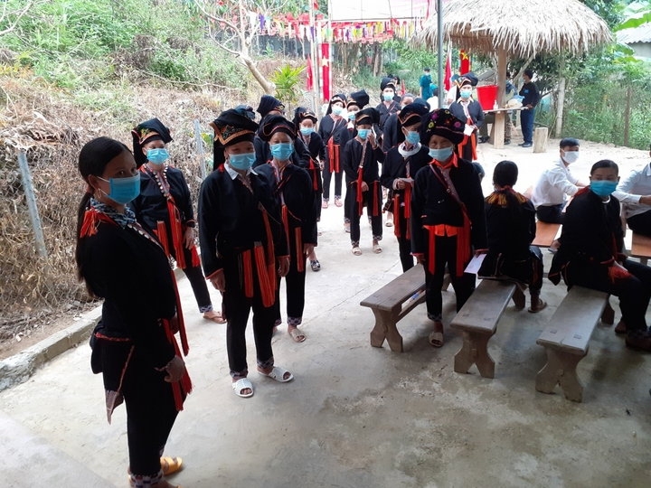 Trực tiếp: Gần 70 triệu cử tri cả nước đi bỏ phiếu bầu ĐBQH và HĐND các cấp - 38