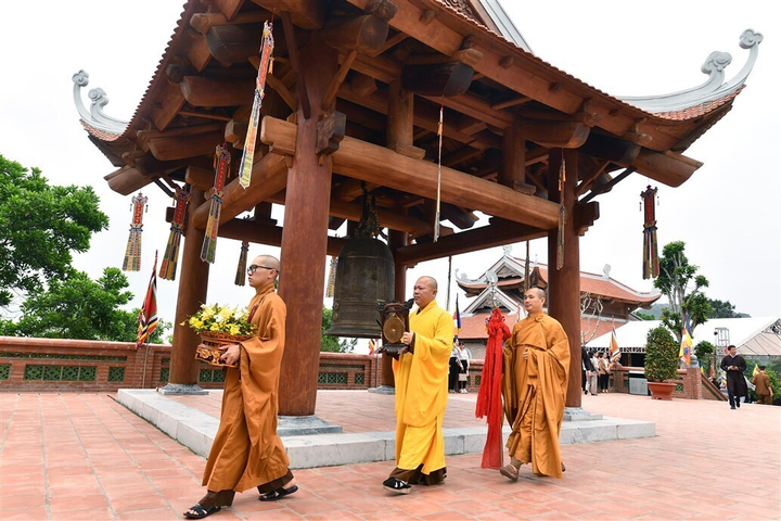 Đẹp ngoạn mục quần thể văn hóa tâm linh trên đỉnh Ba Đèo, Hạ Long - 5