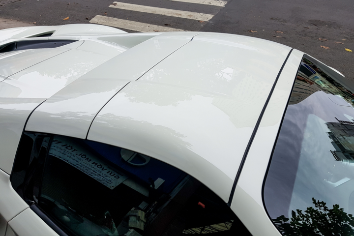 Ferrari F8 Spider với màu sơn đặc biệt tại Việt Nam - 6