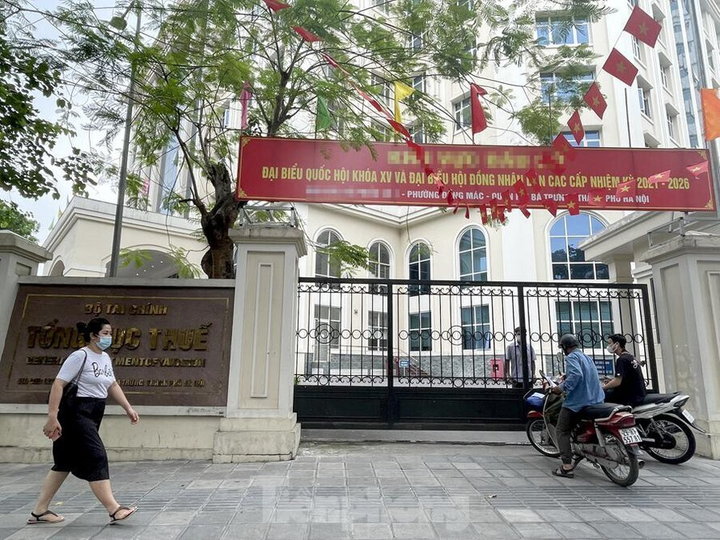 Ngành thuế phải xây dựng phương án làm việc khi nhân viên mắc COVID-19 - 1