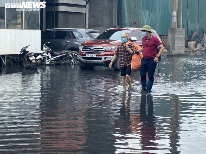 Bắc Ninh phạt 1,3 tỷ, dừng hoạt động 4 cơ sở sản xuất giấy xả nước thải ô nhiễm - 1