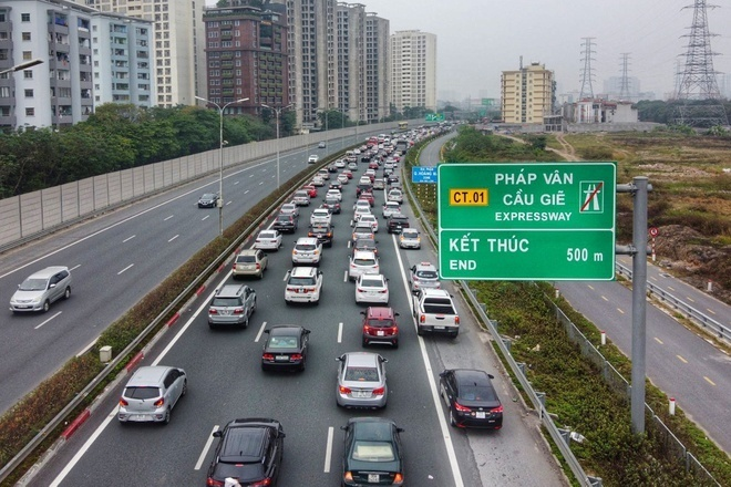 Cán bộ, người lao động đi ra khỏi Hà Nội dịp cuối tuần phải được lãnh đạo đồng ý - 1