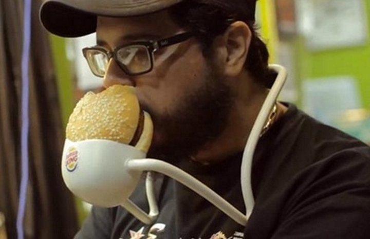 Loạt ảnh cho thấy cuộc sống khó khăn đến đâu cũng không làm khó được người lười - 7