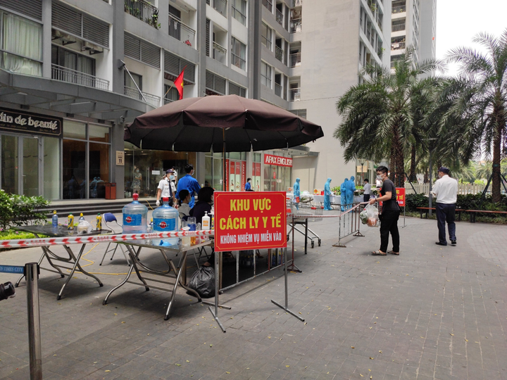 Hà Nội thêm 10 ca nghi mắc COVID-19, 8 ca thuộc chùm Times City và Công ty T&T - 1