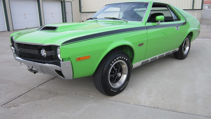 5 xe cổ ngoại hình xấu xí nhưng giá cao - 2