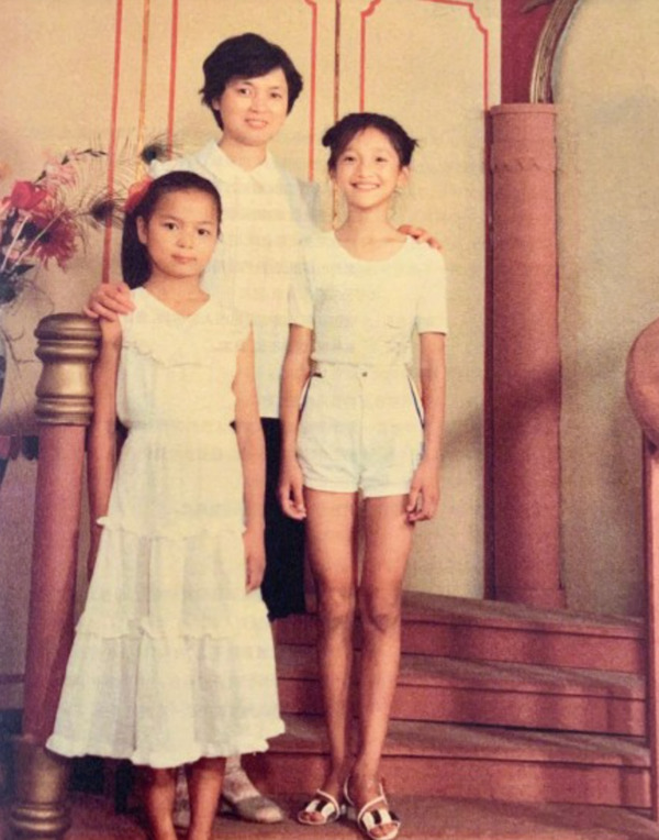 Dân mạng phát sốt với loạt ảnh thời thơ ấu và hoa niên của Châu Tấn - 1