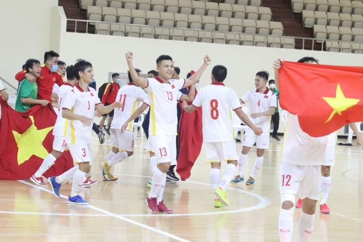 Tuyển futsal Việt Nam lần thứ hai dự World Cup: Dấu ấn HLV Phạm Minh Giang - 2