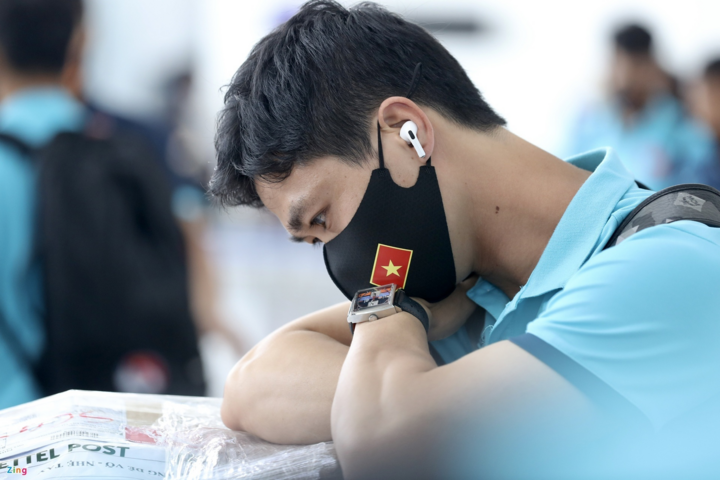 Tuyển Việt Nam hào hứng tới UAE đấu vòng loại World Cup - 6