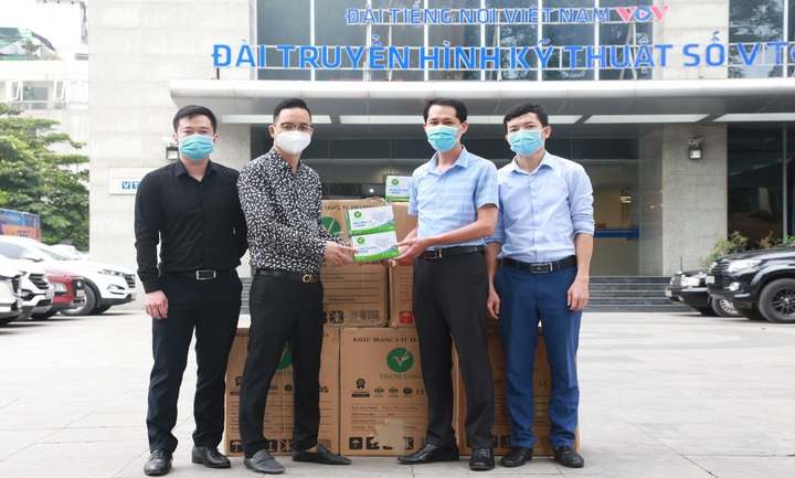 Nha khoa Shinbi Dental đồng hành Đài truyền hình VTC hướng về tâm dịch Bắc Giang - 1