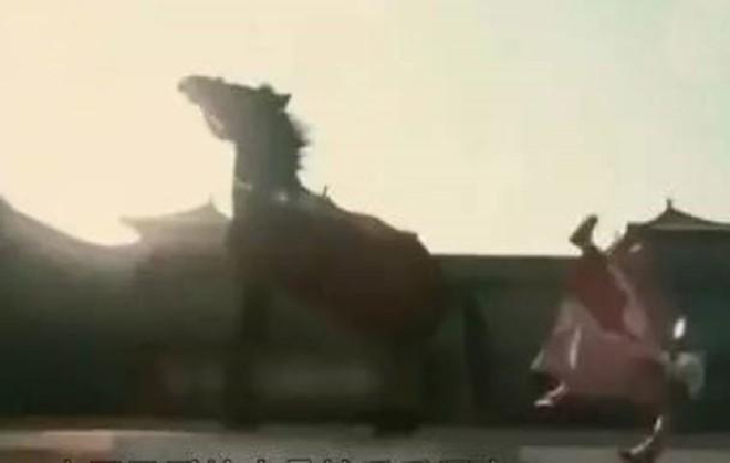 Dàn mỹ nhân Hoa ngữ liều mạng đóng phim, có người phải mang di chứng cả đời - 1