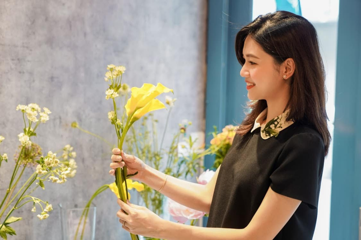 Ở nhà mùa dịch, hàng loạt sao Việt khoe ảnh chụp với áo tắm - 6