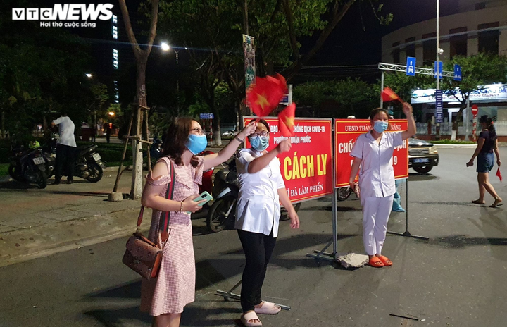 Ổ dịch COVID-19 bar New Phương Đông tại Đà Nẵng dỡ phong tỏa - 1