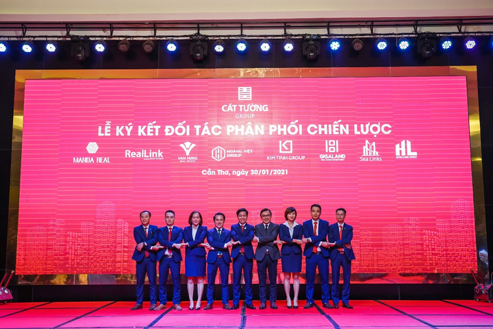 Triển khai nghị quyết 'thuận thiên', Hậu Giang phát triển bền vững - 2