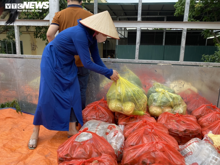 VTC News và Trung tâm thiện nguyện Đại Bi hướng về tâm dịch Bắc Ninh, Bắc Giang - 9