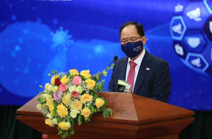 Hàn Quốc trao tặng 40 máy đo thân nhiệt từ xa cho Việt Nam - 3