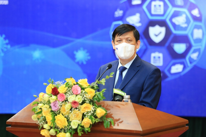 Hàn Quốc trao tặng 40 máy đo thân nhiệt từ xa cho Việt Nam - 2