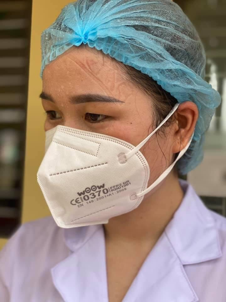 Ảnh: Đội quân áo trắng lấy mẫu xét nghiệm COVID-19 ở ổ dịch lớn nhất cả nước - 5