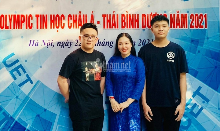 Nam sinh mang huy chương Vàng Tin học châu Á đầu tiên về xứ Nghệ - 3