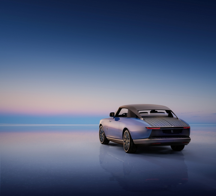 Rolls-Royce Boat Tail gây sốc với giá phá vỡ kỷ lục - 4