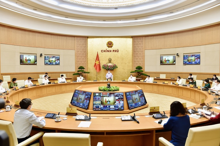 Thủ tướng Phạm Minh Chính thị sát và làm việc tại tâm dịch Bắc Giang - 1