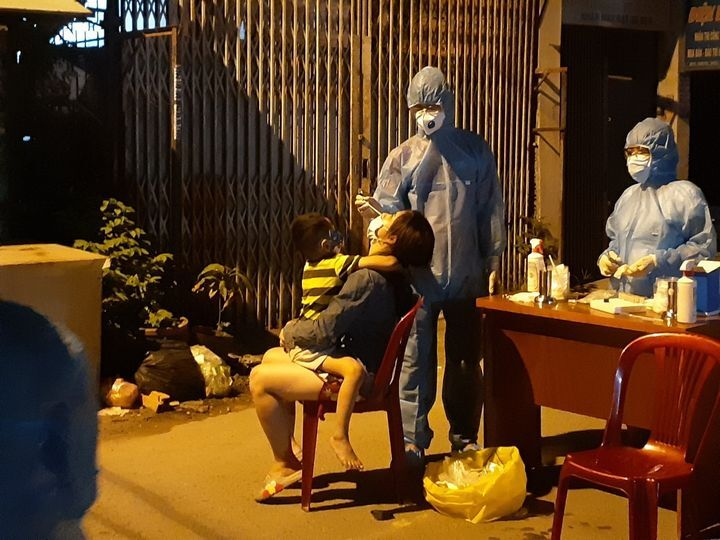 TP.HCM khẩn tìm người từng đến khu mua sắm Faifo Lane, TP Thủ Đức - 1