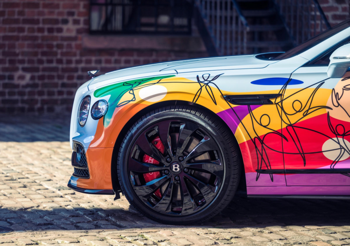 Chiếc Bentley Flying Spur phiên bản LGBT - 7