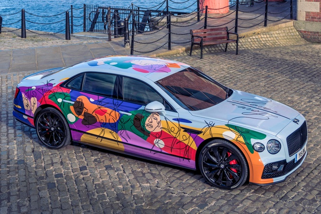 Chiếc Bentley Flying Spur phiên bản LGBT - 2