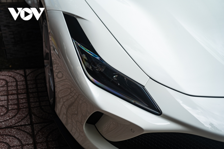 Cận cảnh Ferrari F8 Spider thứ ba tại Việt Nam - 6