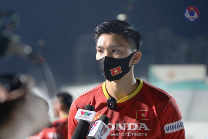 Văn Hậu bình phục chấn thương, chờ cơ hội ra sân thi đấu - 1