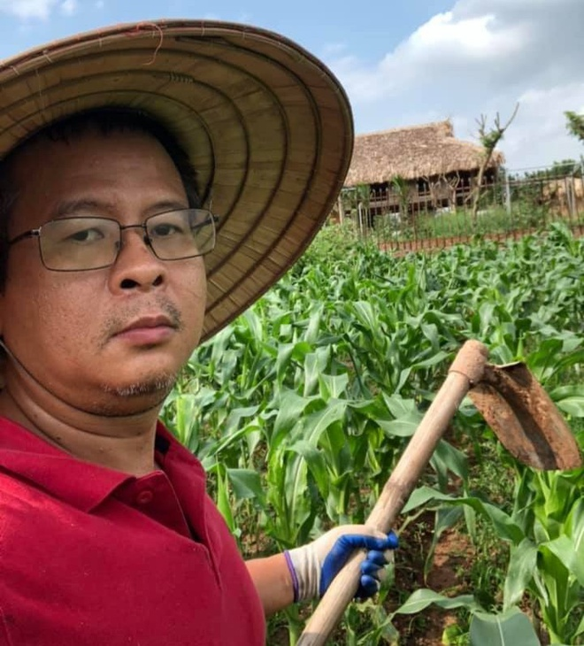 Thầy giáo bán ruộng ngô để ủng hộ Bắc Giang chống dịch - 1