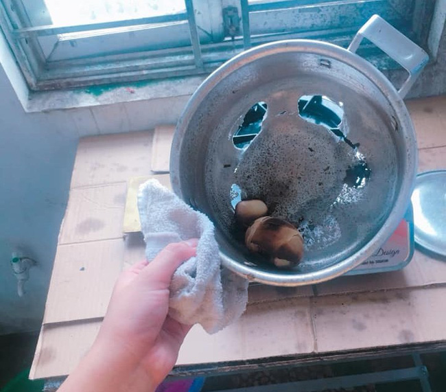 Bằng chứng việc người ‘có thù với bếp’ nấu ăn thì trứng luộc cũng ra thảm họa - 6