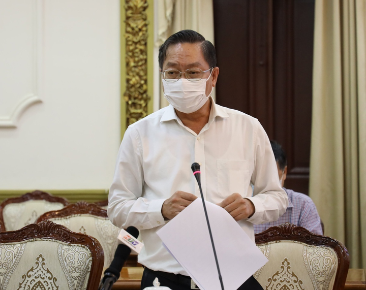 TP.HCM có người mắc COVID-19 làm việc trong 3 khu công nghiệp - 1