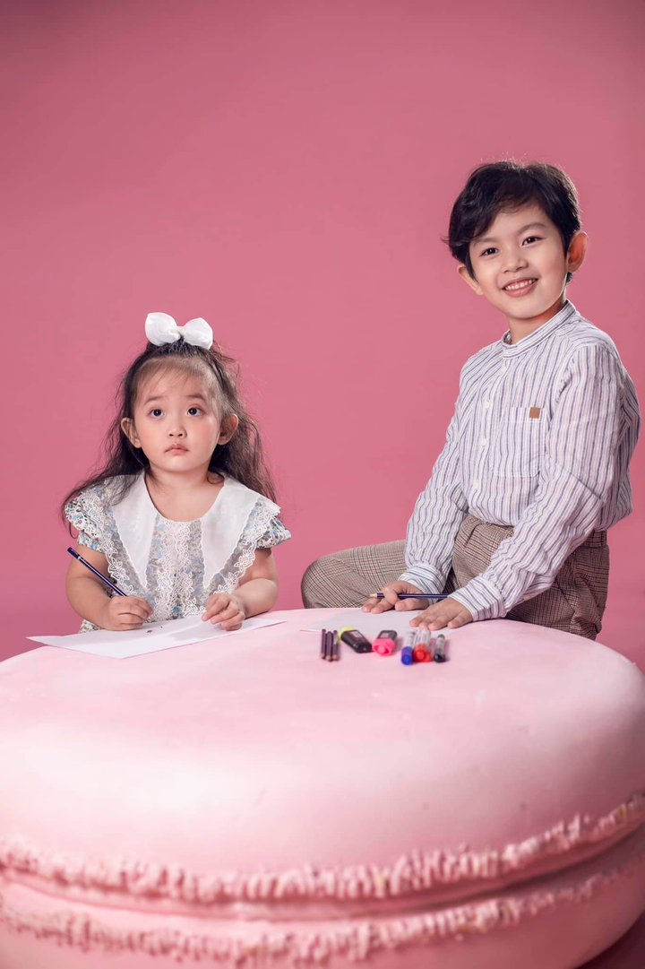 Ngày Quốc tế Thiếu nhi, Khánh Thi khoe ảnh 2 con xinh như thiên thần - 3