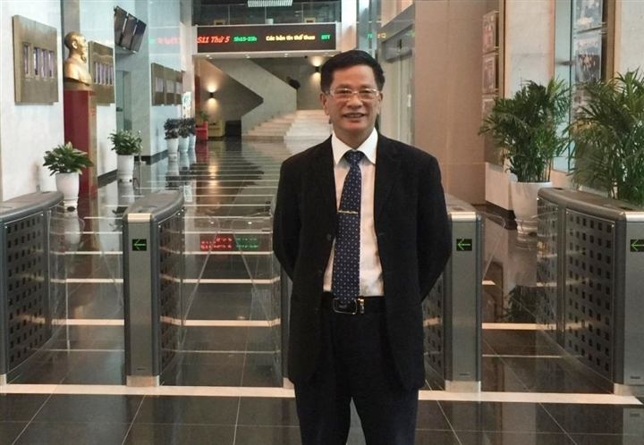 Vụ ép máy bay dân sự hạ cánh: Nga 'bênh' Belarus ra mặt, EU trừng phạt cho có? - 1