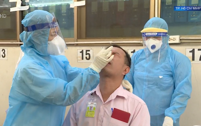 TP.HCM có người mắc COVID-19 làm việc trong 3 khu công nghiệp - 2