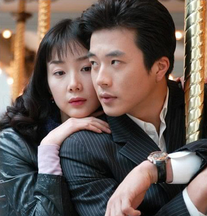 Hôn nhân của Kwon Sang Woo: Từ tin đồn 'đào mỏ' đến gia đình danh giá nhất Kbiz - 2