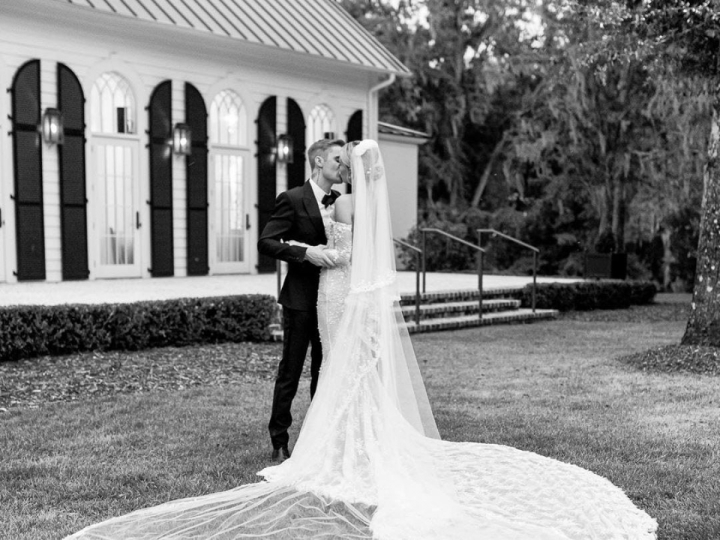 15 khoảnh khắc đẹp 'kinh điển' trong đám cưới của các sao Hollywood - 6