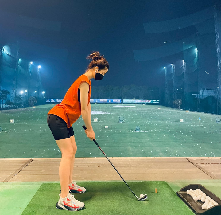 Bạn gái tin đồn mới nhất của Quang Hải: Vóc dáng và làn da 'không đùa được đâu' - 3