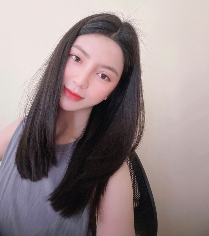 Bạn gái tin đồn mới nhất của Quang Hải: Vóc dáng và làn da 'không đùa được đâu' - 2