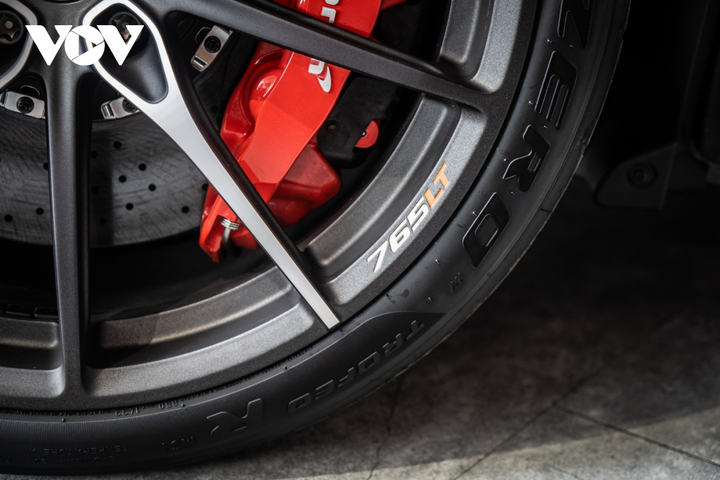 Chi tiết McLaren 765LT màu độc chỉ có 3 chiếc tại Việt Nam - 20