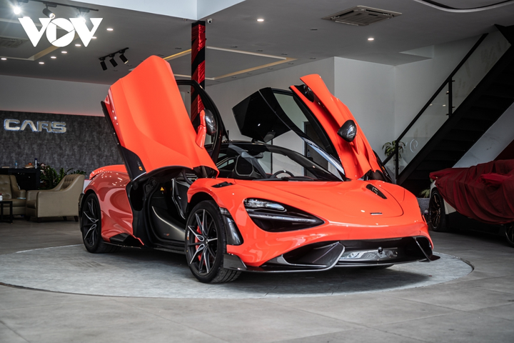 Chi tiết McLaren 765LT màu độc chỉ có 3 chiếc tại Việt Nam - 1