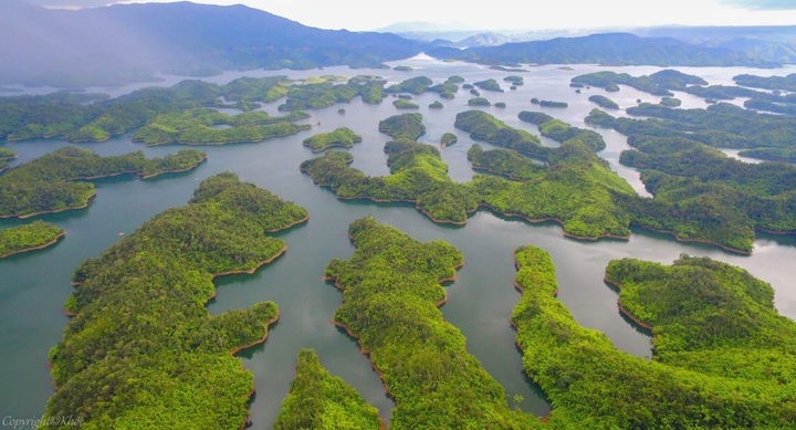 Ngắm non nước kỳ vĩ của tuyệt tác thiên nhiên ‘vịnh Hạ Long’ thứ 2 ở Việt Nam - 1