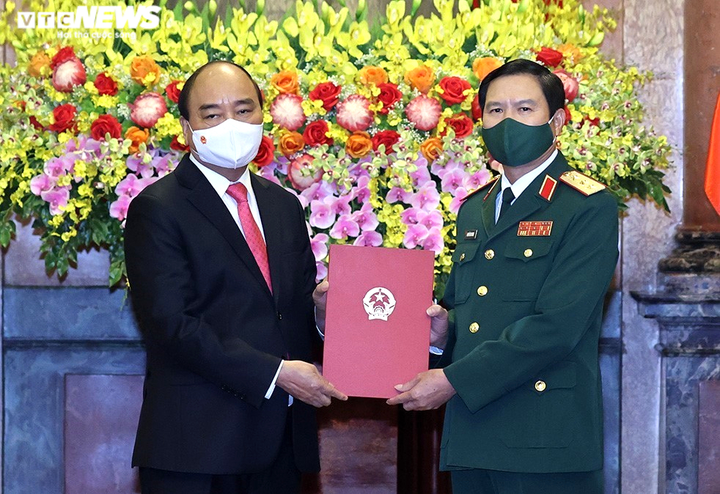 Thượng tướng Nguyễn Tân Cương làm Tổng Tham mưu trưởng QĐND Việt Nam - 1