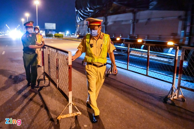 Tài xế ra vào tỉnh Đồng Nai phải có điện thoại thông minh để khai báo y tế - 1