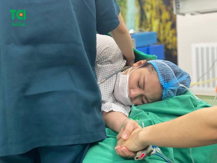 Vì sao Bệnh viện đa khoa quốc tế Thu Cúc lại được lòng sao Việt? - 3