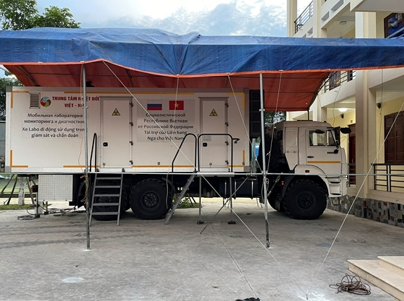 Bổ sung hơn 48 tỷ đồng mua xe xét nghiệm COVID-19 lưu động - 1