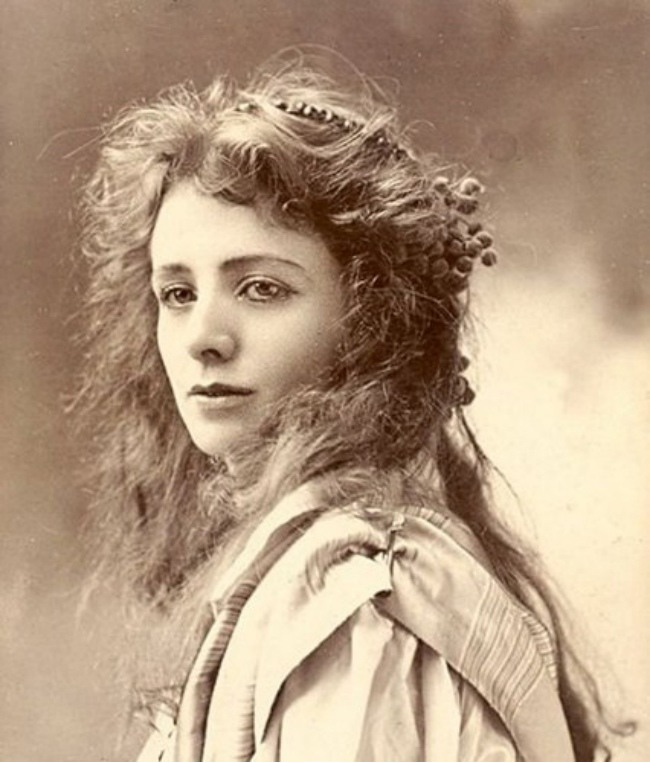 Ngắm nhan sắc các mỹ nhân huyền thoại của gần 100 năm trước 