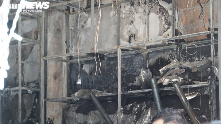 Ảnh: Hiện trường tang thương vụ cháy khiến cả gia đình 4 người chết - 3